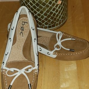 Tasseled suede loafers